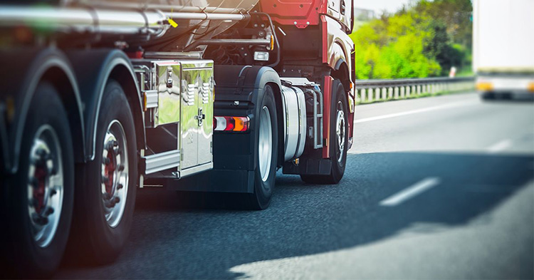 Yolculuklarda Çamurluk Bakımının Önemi - MÇ Plastik